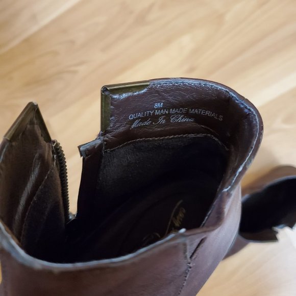 Easy Street Brown Ankle Boots Size 8 - Picture 2 of 9